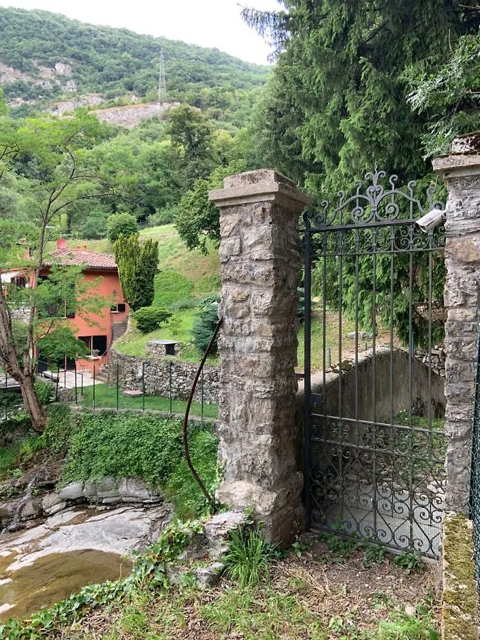فندق Il Mulino Di Valeria Canzo 0*,